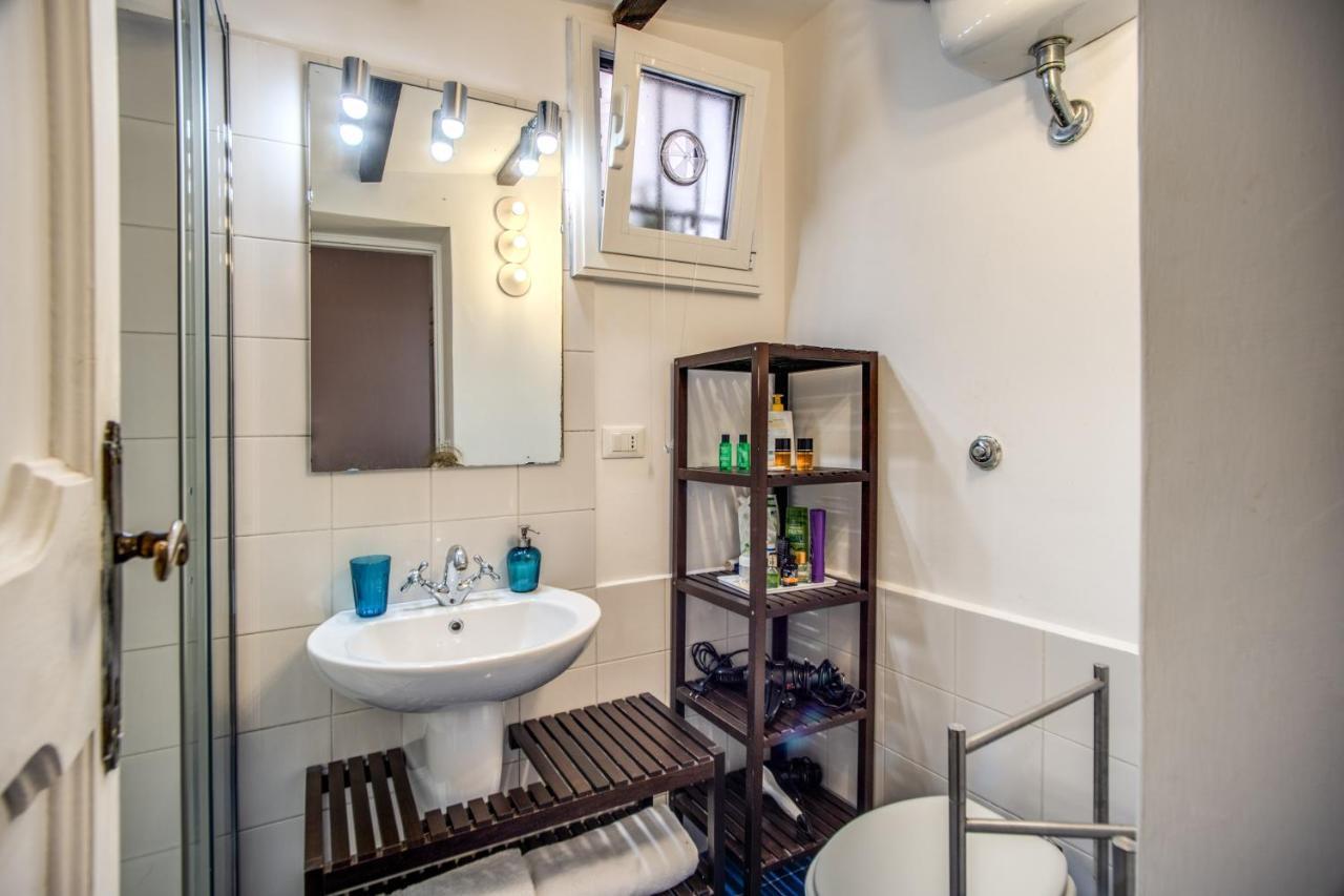Lovely Flat In The Heart Of Trastevere Рим Экстерьер фото